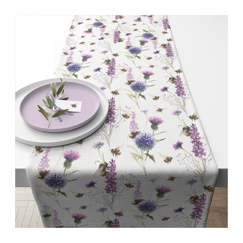 Cotton table runner - Bumblebees in the meadow Cotton table runner - Bumblebees in the meadow